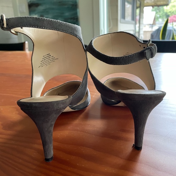 Gorgeous grey suede ankle strap heels by Nine West - Picture 5 of 10